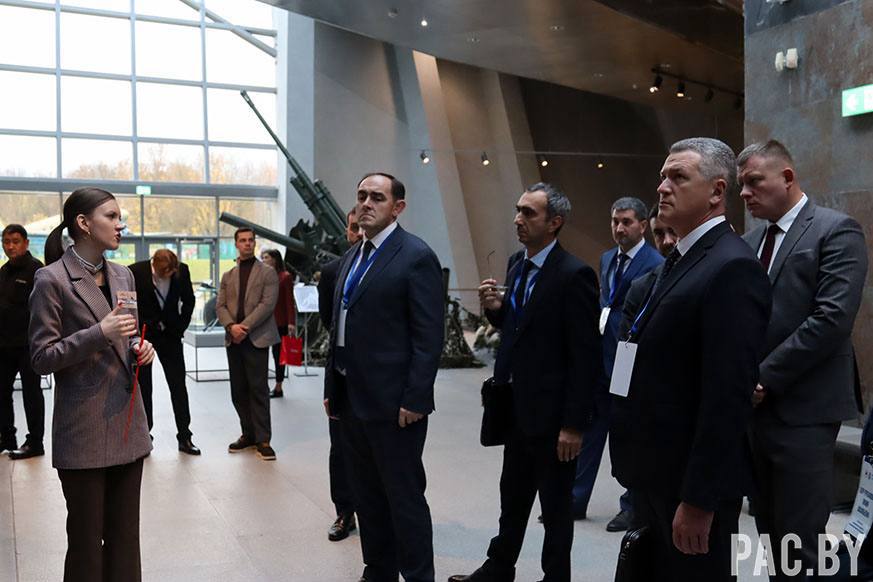 Глава Минимущества Дагестана Заур Эминов прошёл стажировку в Беларуси